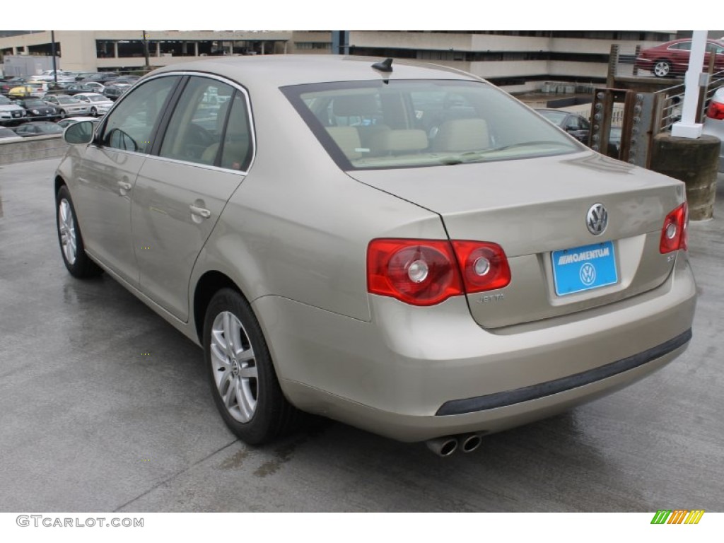 2007 Jetta 2.5 Sedan - Wheat Beige Metallic / Pure Beige photo #7