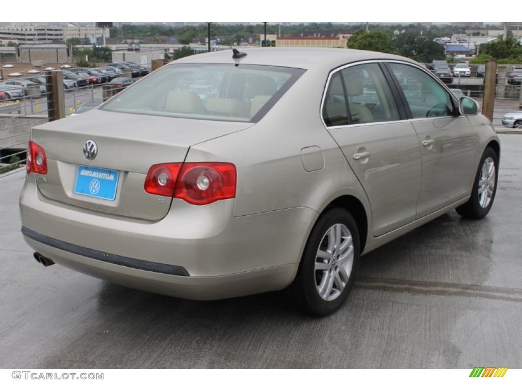 2007 Jetta 2.5 Sedan - Wheat Beige Metallic / Pure Beige photo #9