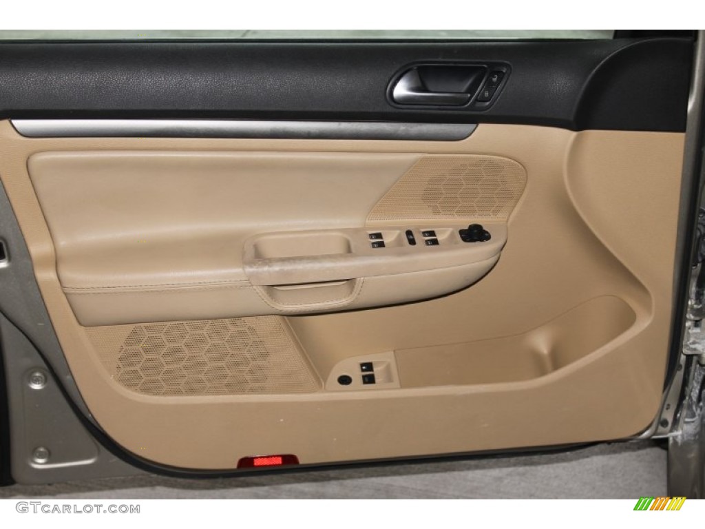 2007 Jetta 2.5 Sedan - Wheat Beige Metallic / Pure Beige photo #13
