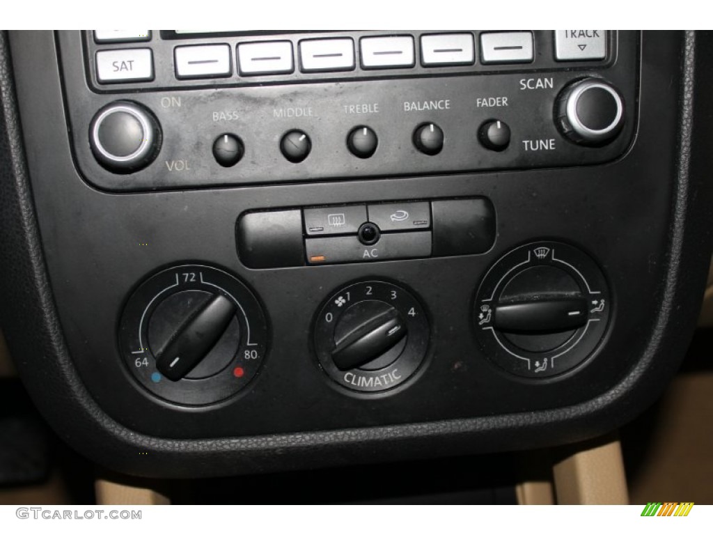 2007 Jetta 2.5 Sedan - Wheat Beige Metallic / Pure Beige photo #17
