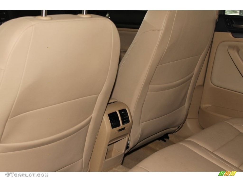 2007 Jetta 2.5 Sedan - Wheat Beige Metallic / Pure Beige photo #22