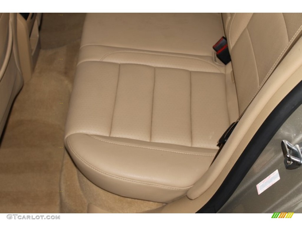 2007 Jetta 2.5 Sedan - Wheat Beige Metallic / Pure Beige photo #23