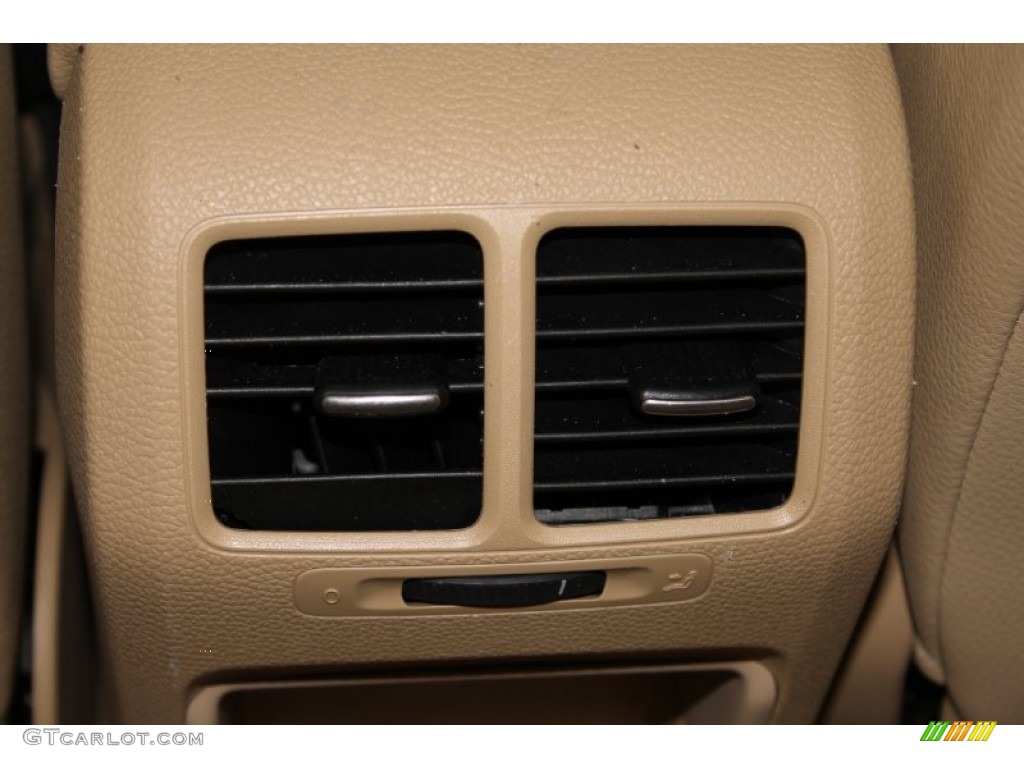 2007 Jetta 2.5 Sedan - Wheat Beige Metallic / Pure Beige photo #24