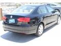 Black - Jetta SE Sedan Photo No. 9