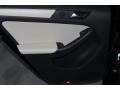 Black - Jetta SE Sedan Photo No. 23