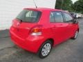 Absolutely Red - Yaris 5 Door Liftback Photo No. 8