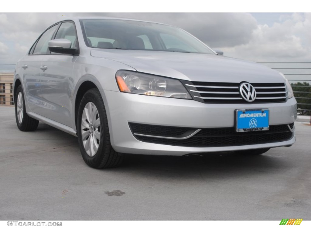 2013 Passat 2.5L S - Reflex Silver Metallic / Titan Black photo #1