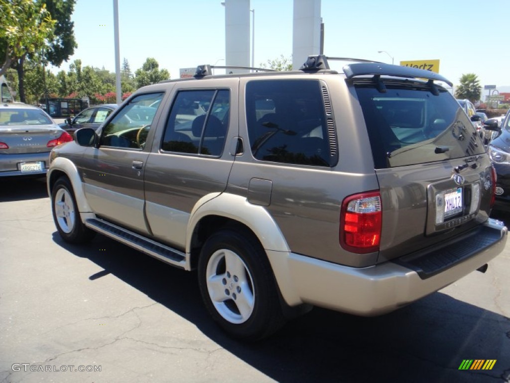 2001 QX4 4x4 - Bronze Metallic / Stone Beige photo #4