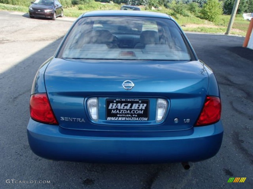 2004 Sentra 1.8 - Vibrant Blue / Taupe photo #5