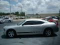 Bright Silver Metallic - Charger SE Photo No. 4