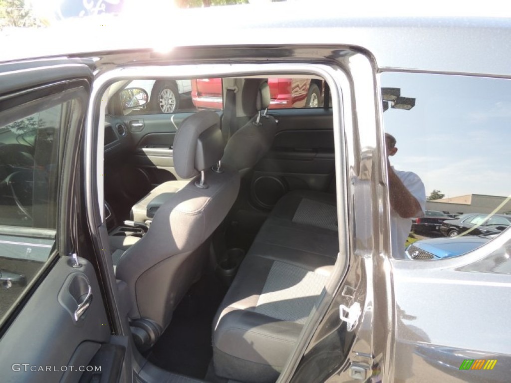 2011 Compass 2.0 - Brilliant Black Crystal Pearl / Dark Slate Gray photo #6