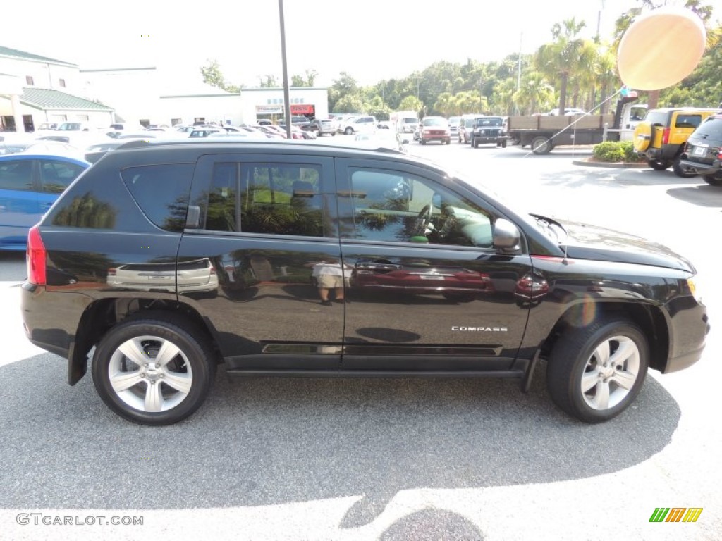 2011 Compass 2.0 - Brilliant Black Crystal Pearl / Dark Slate Gray photo #8