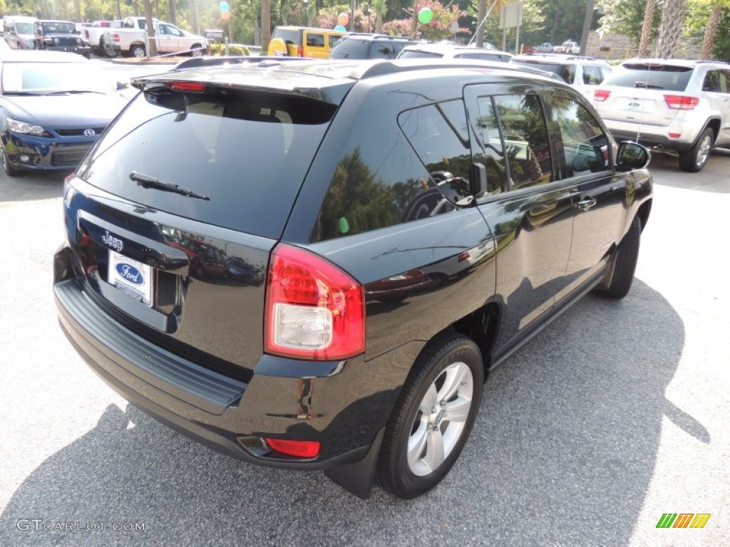 2011 Compass 2.0 - Brilliant Black Crystal Pearl / Dark Slate Gray photo #13