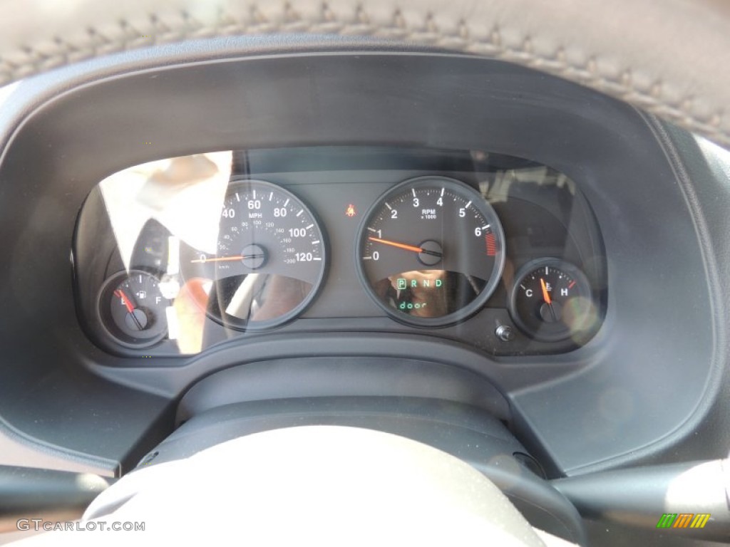 2011 Compass 2.0 - Brilliant Black Crystal Pearl / Dark Slate Gray photo #22