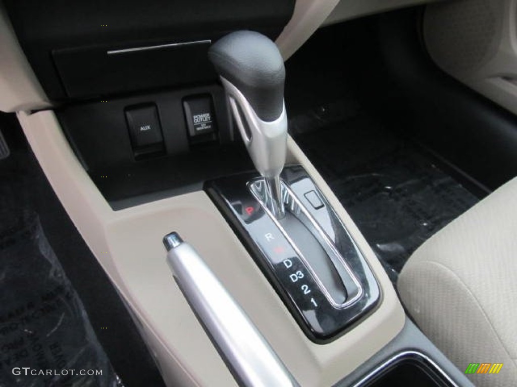 2013 Honda Civic EX Sedan Transmission Photos