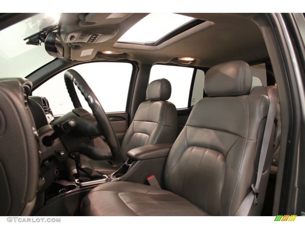 2004 GMC Envoy XUV SLT 4x4 Front Seat Photo #83521470