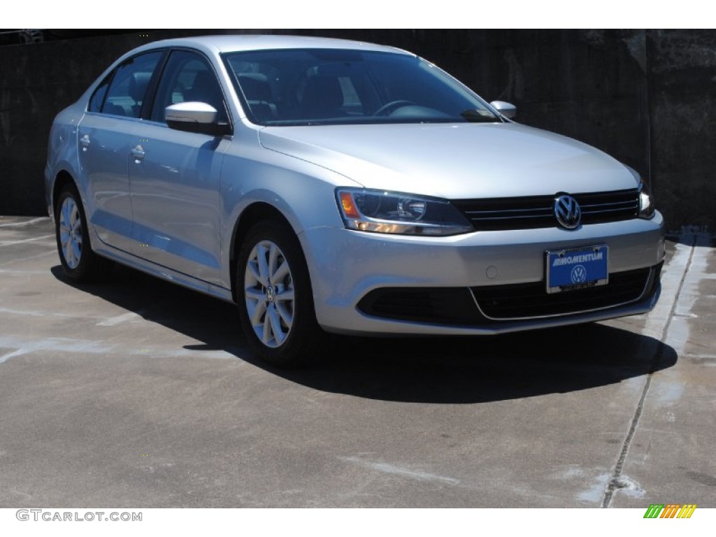 2013 Jetta SE Sedan - Reflex Silver Metallic / Titan Black photo #1