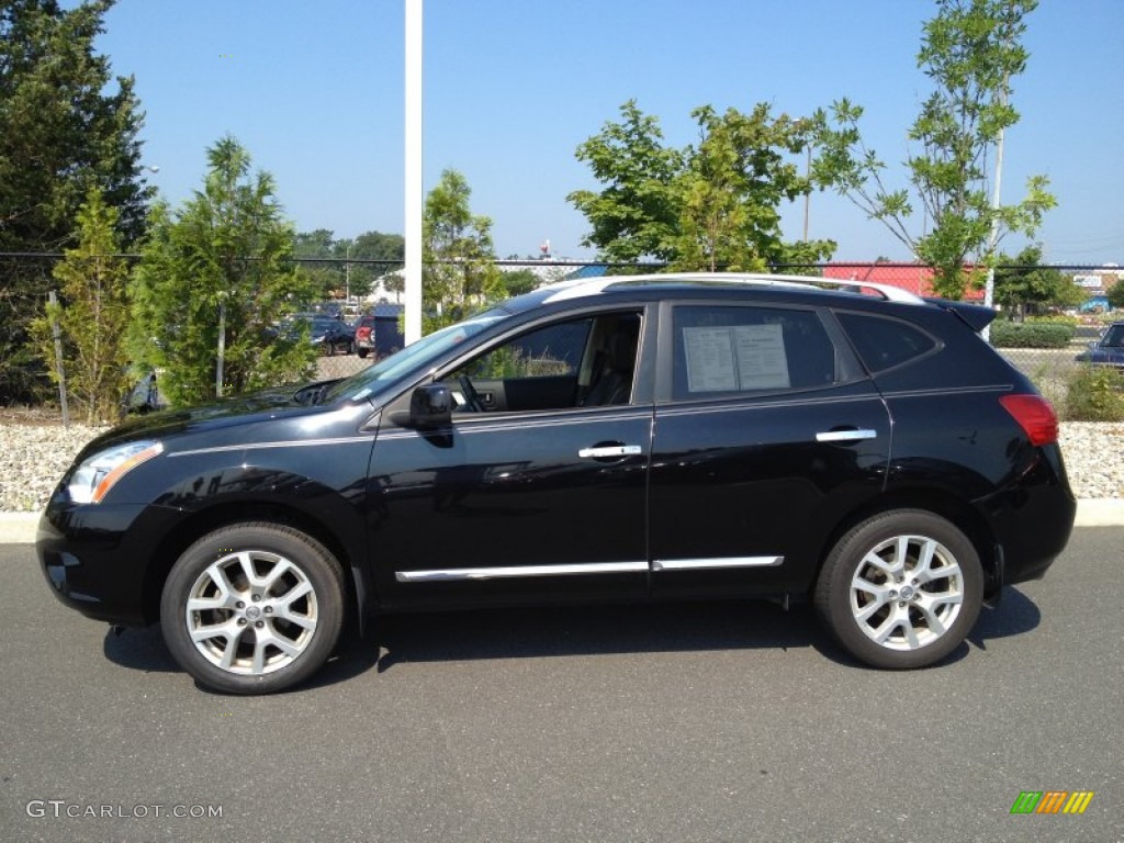 2011 Rogue SL AWD - Wicked Black / Black photo #3