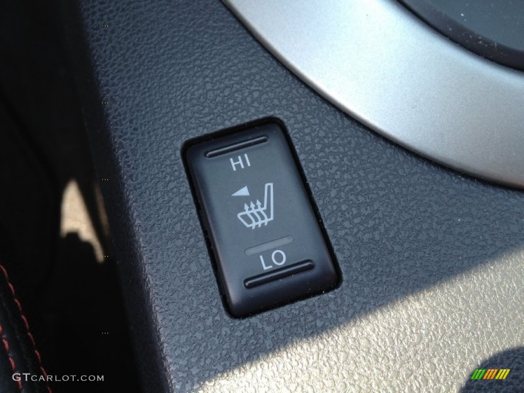2011 Rogue SL AWD - Wicked Black / Black photo #12