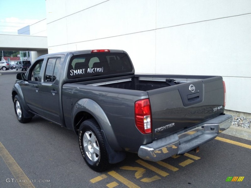 2008 Frontier SE Crew Cab 4x4 - Storm Grey / Charcoal Black photo #8