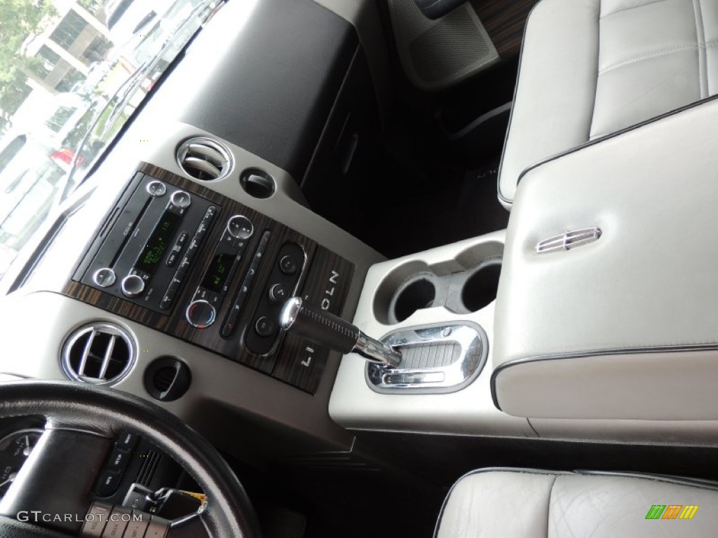 2008 Lincoln Mark LT SuperCrew Controls Photos