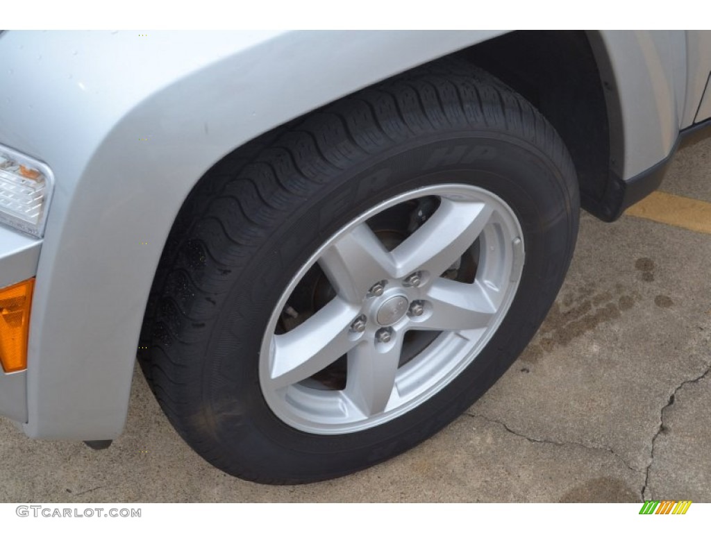 2012 Jeep Liberty Limited Wheel Photo #83533962