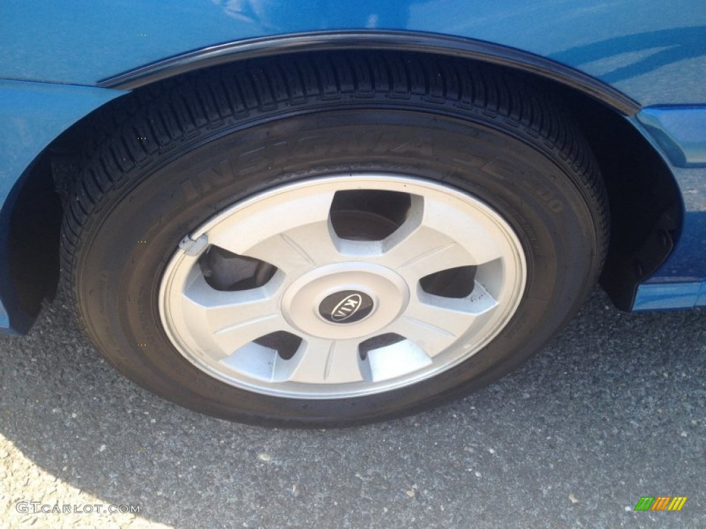 2004 Kia Rio Cinco Wagon Wheel Photos