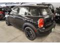 Absolute Black - Cooper Countryman Photo No. 4