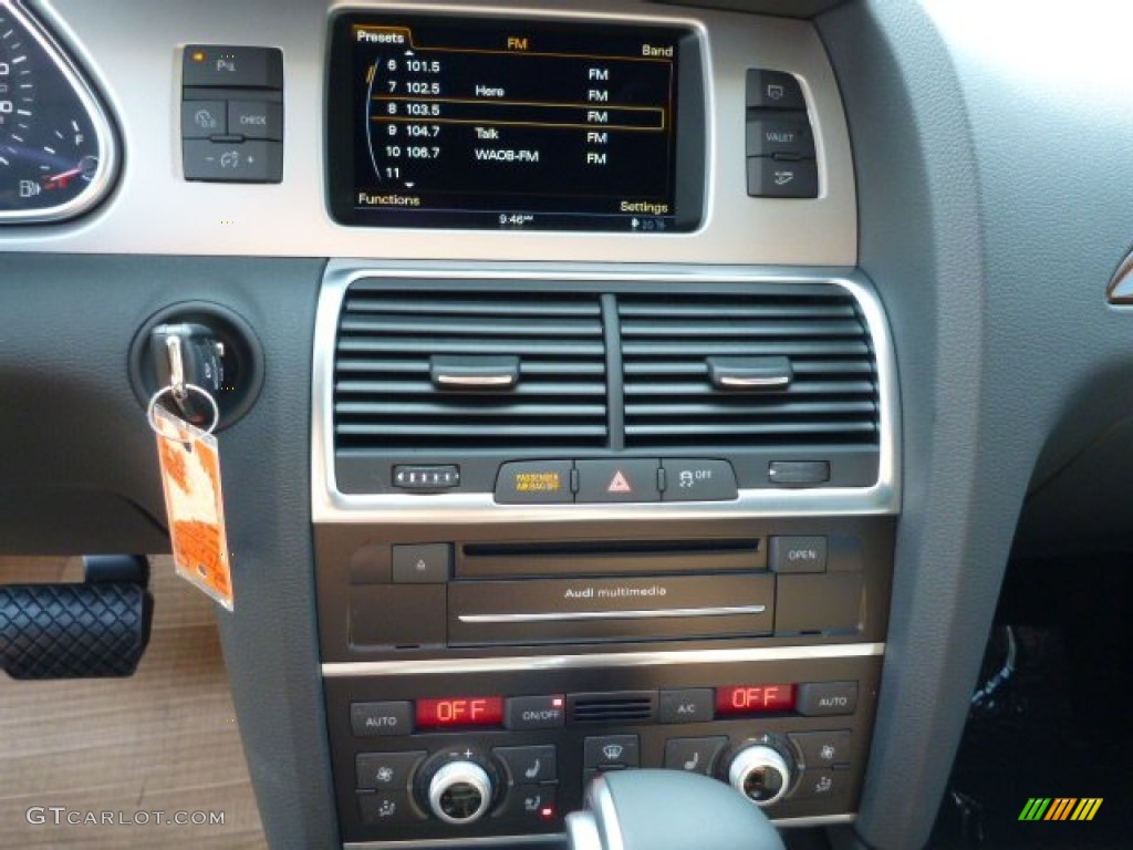 2014 Audi Q7 3.0 TFSI quattro Controls Photo #83539374