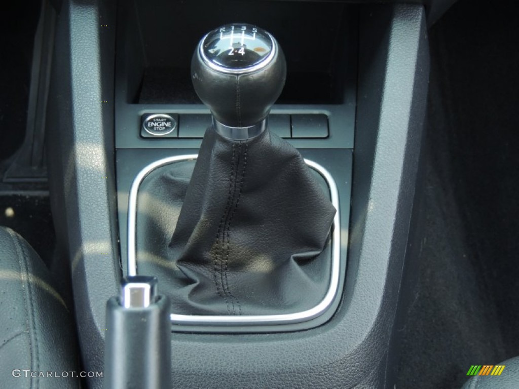 2011 Volkswagen Jetta SEL Sedan Transmission Photos