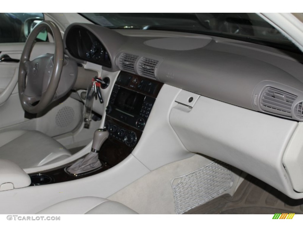 2005 Mercedes-Benz C 240 Wagon Stone Dashboard Photo #83545119