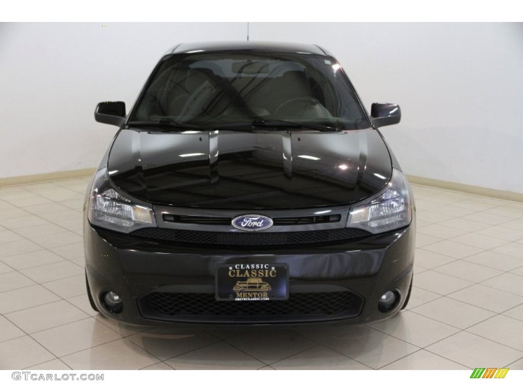 2010 Focus SES Sedan - Ebony Black / Charcoal Black photo #2