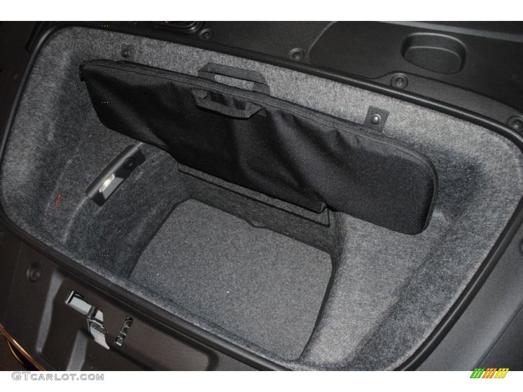 2012 Audi R8 Spyder 5.2 FSI quattro Trunk Photos