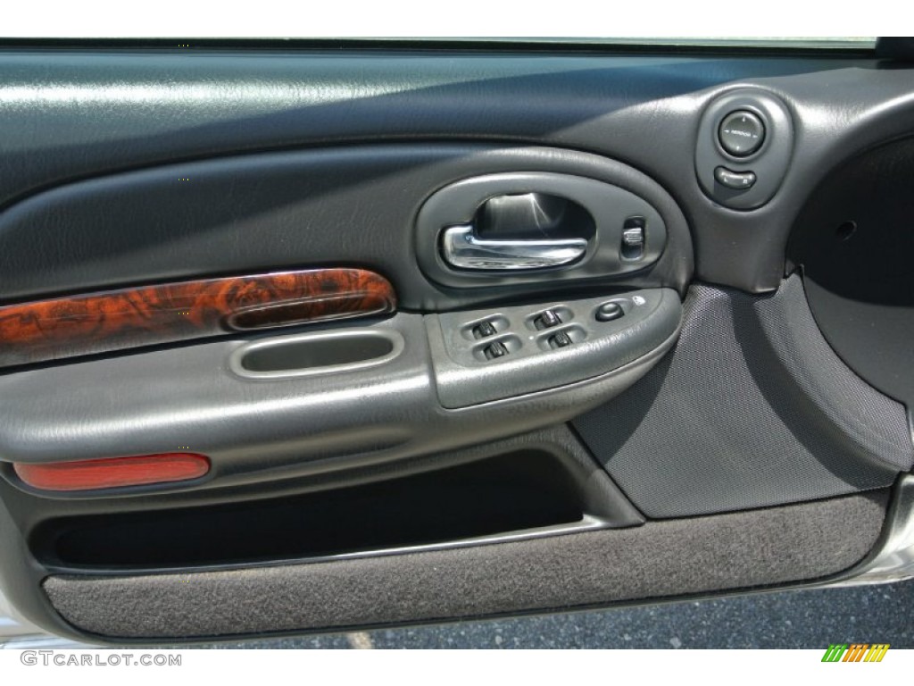 2004 Chrysler Concorde Limited Dark Slate Gray Door Panel Photo #83549481