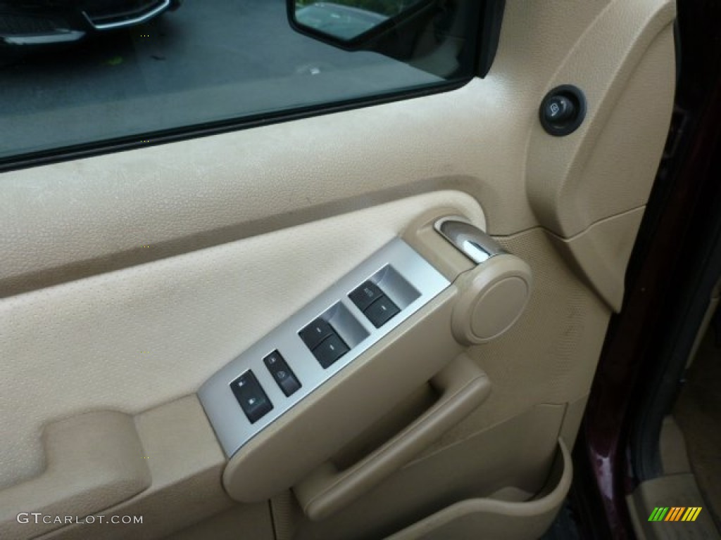 2007 Mountaineer AWD - Vivid Red / Camel photo #16