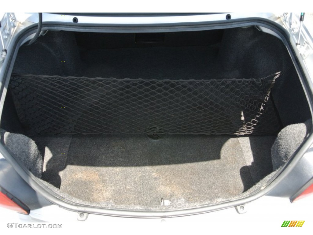 2004 Chrysler Concorde Limited Trunk Photo #83549676