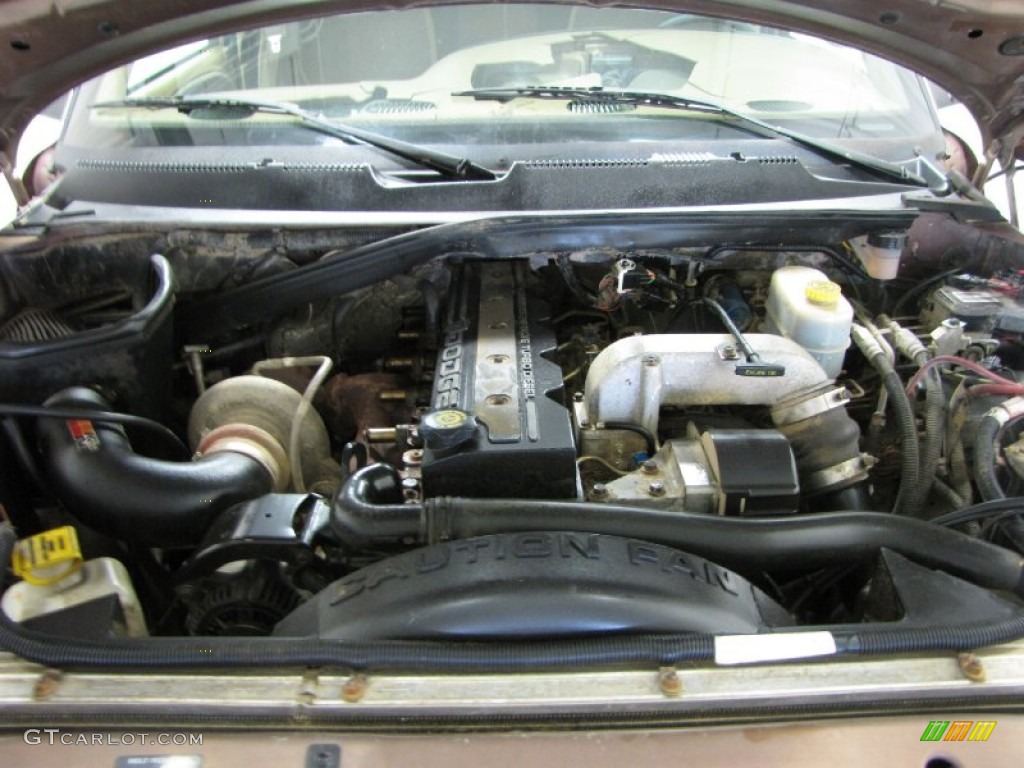 2001 Dodge Ram 2500 ST Quad Cab 4x4 5.9 Liter OHV 24-Valve Cummins Turbo Diesel Inline 6 Cylinder Engine Photo #83551746