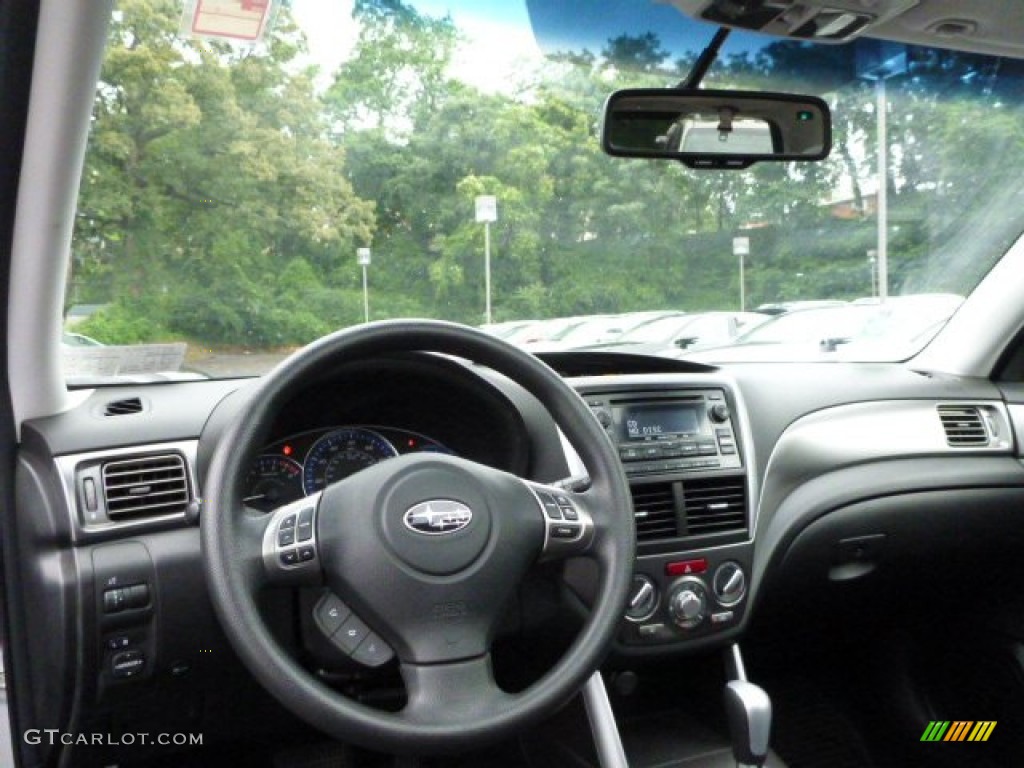 2011 Forester 2.5 X Premium - Spark Silver Metallic / Black photo #6