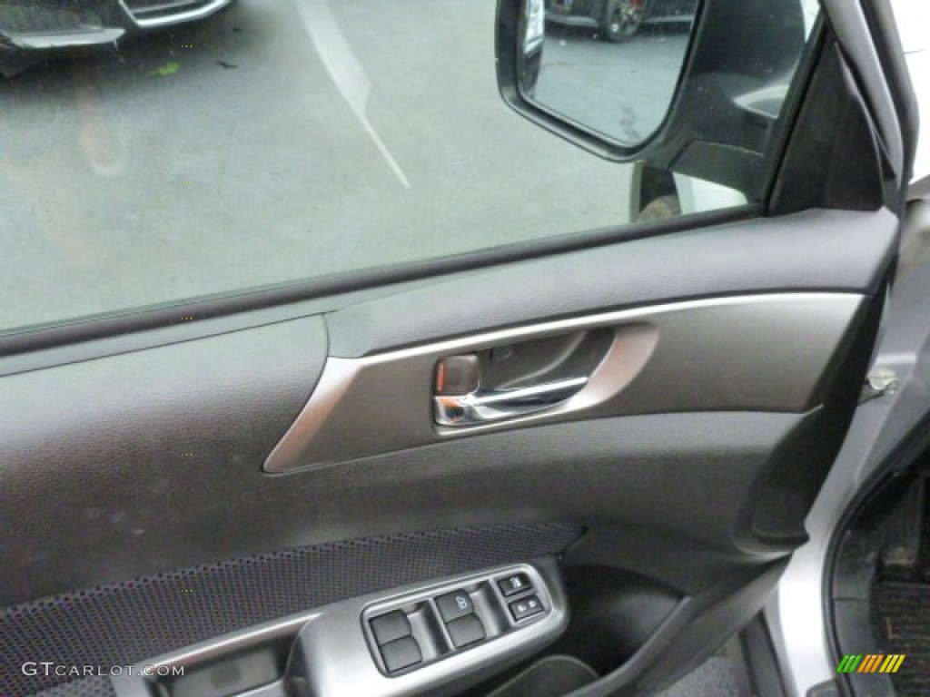 2011 Forester 2.5 X Premium - Spark Silver Metallic / Black photo #16