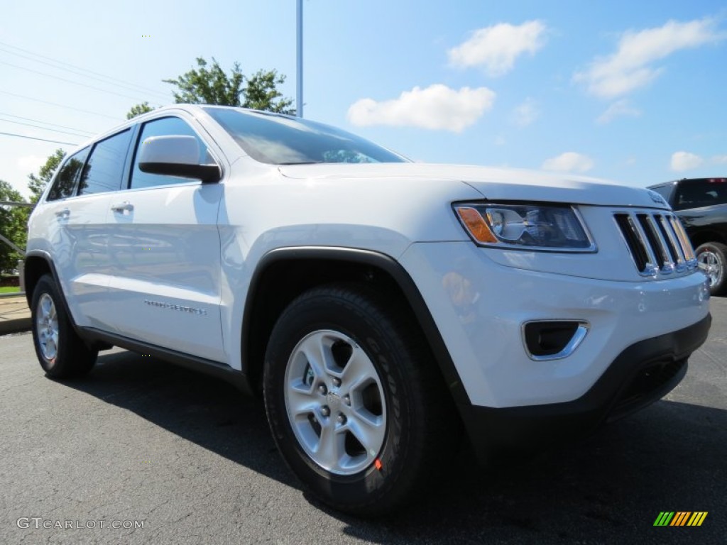 2014 Grand Cherokee Laredo - Bright White / Morocco Black photo #4