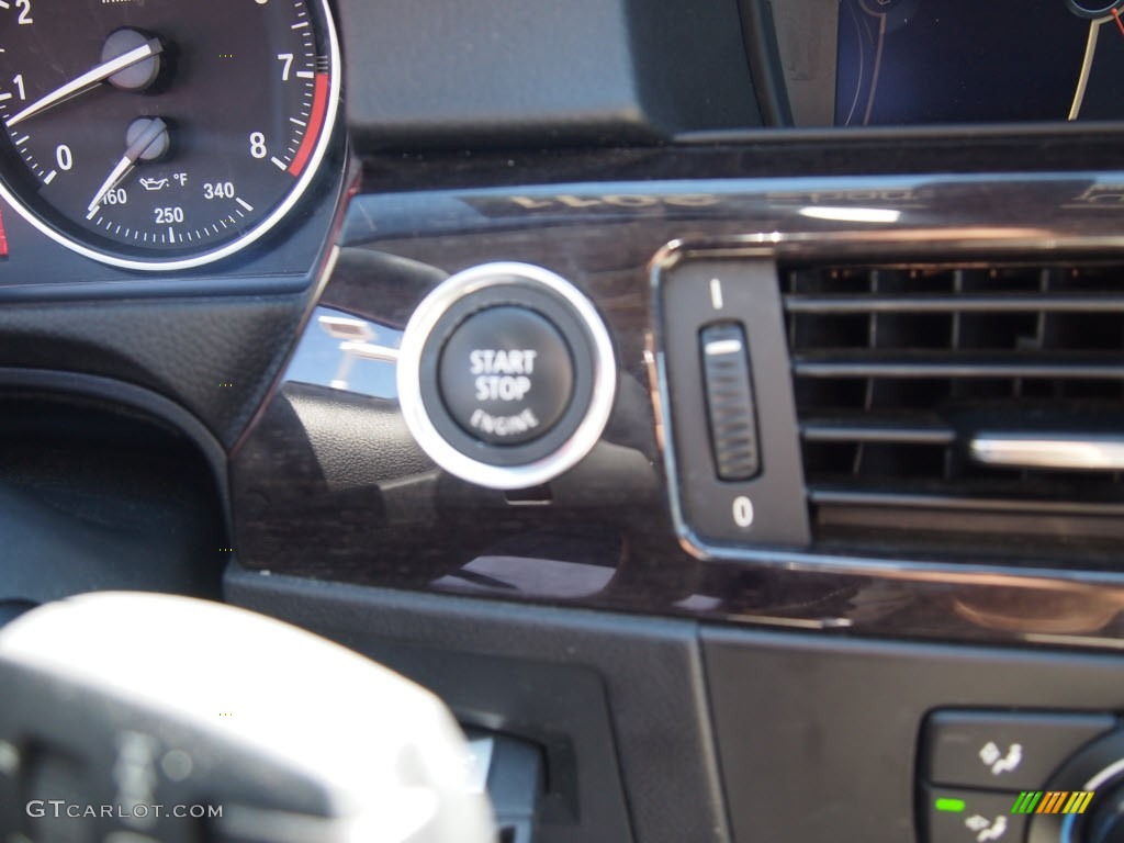 2011 3 Series 335i Coupe - Jet Black / Oyster/Black Dakota Leather photo #20