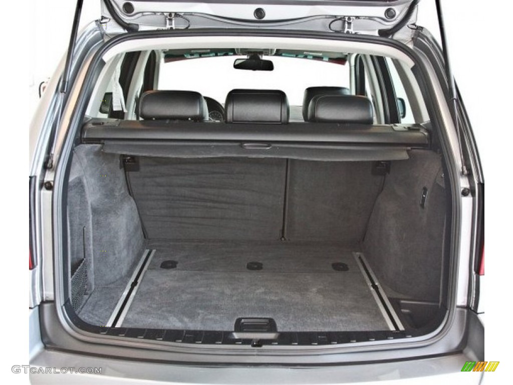 2007 BMW X3 3.0si Trunk Photos