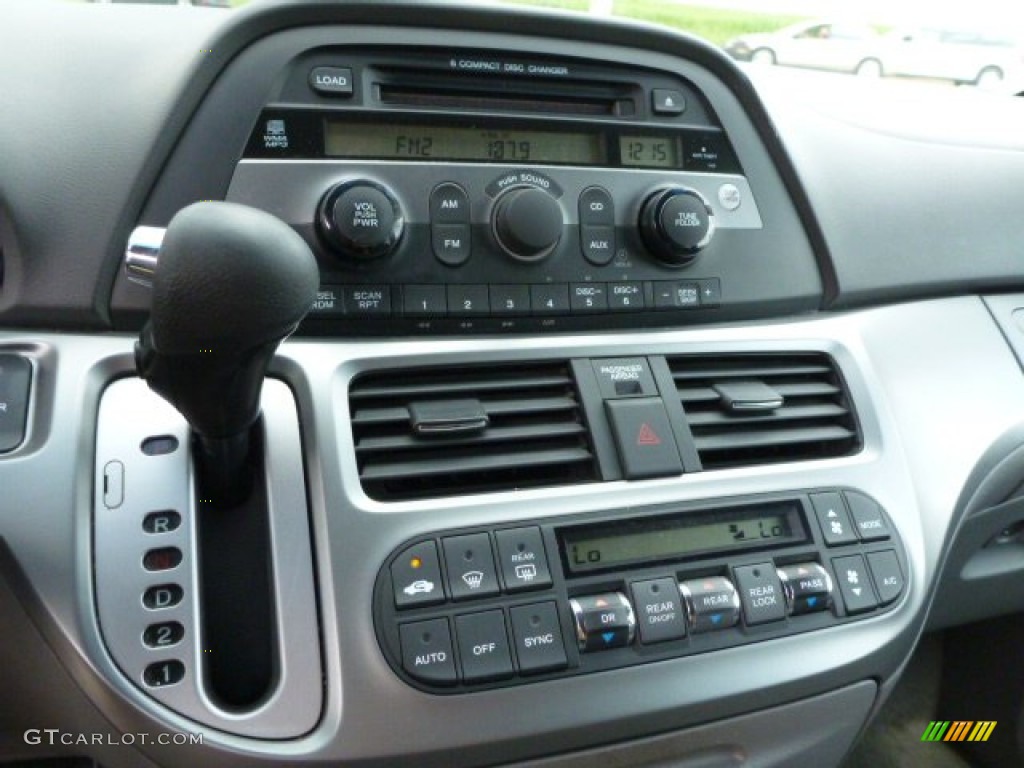 2010 Odyssey EX - Alabaster Silver Metallic / Gray photo #18