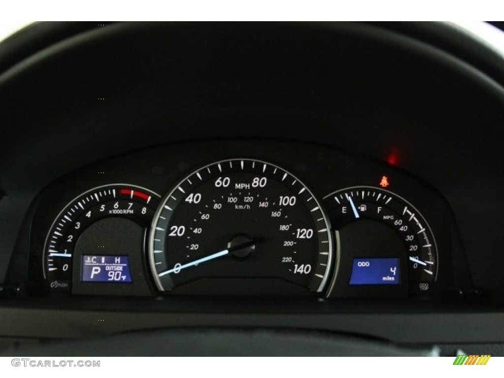 2013 Camry LE - Magnetic Gray Metallic / Ash photo #10