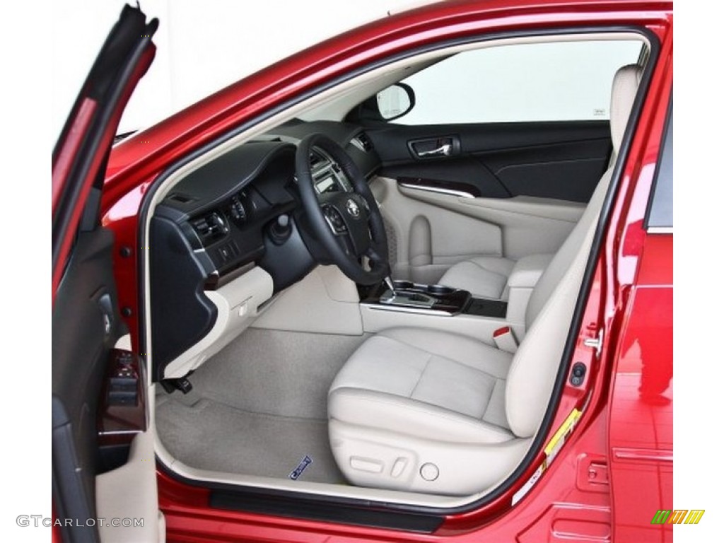 2013 Camry XLE V6 - Barcelona Red Metallic / Ash photo #9