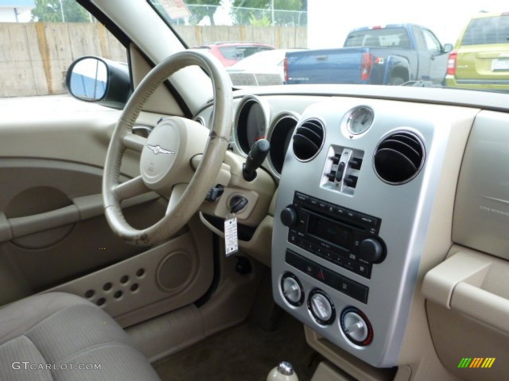 2006 PT Cruiser Limited - Linen Gold Metallic Pearl / Pastel Pebble Beige photo #4