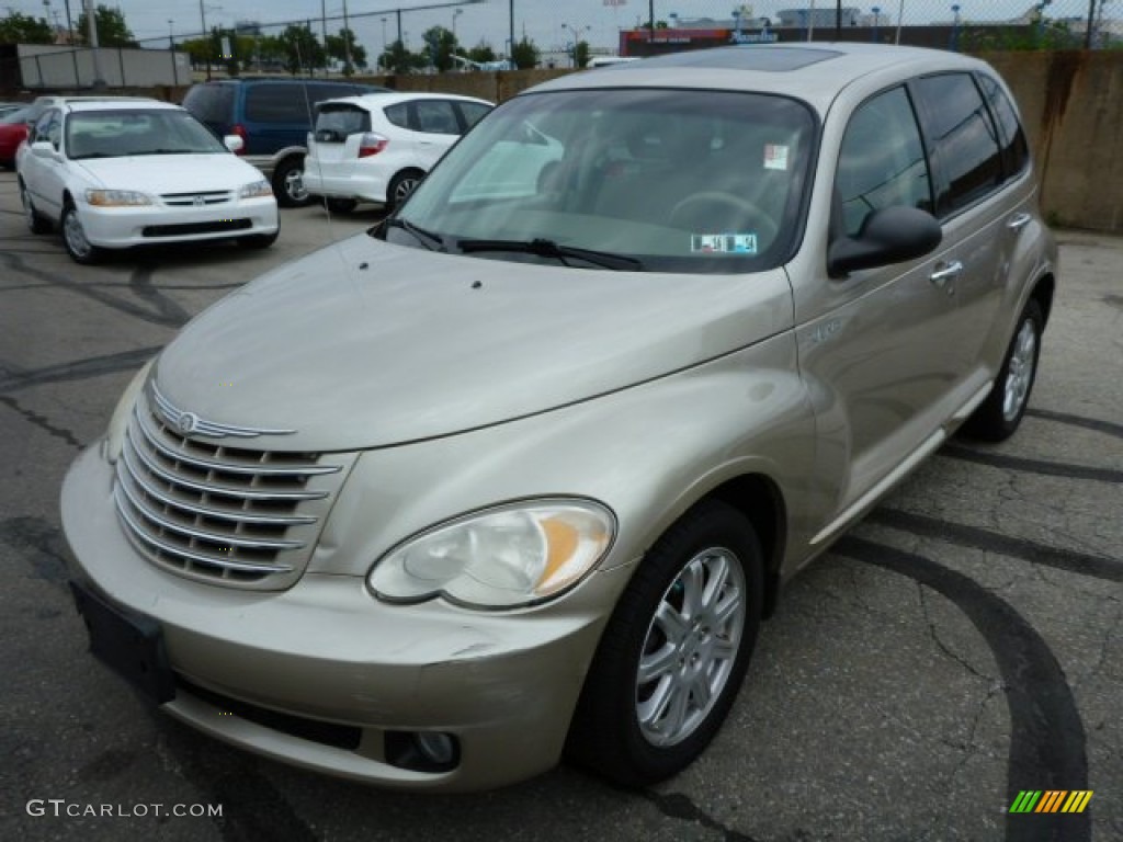 2006 PT Cruiser Limited - Linen Gold Metallic Pearl / Pastel Pebble Beige photo #8