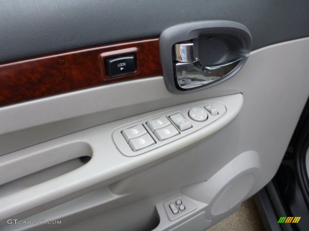 2005 Rendezvous CXL AWD - Black Onyx / Light Gray photo #13