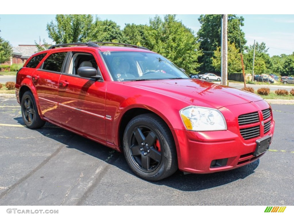 Inferno Red Crystal Pearl 2005 Dodge Magnum R/T AWD Exterior Photo #83560971
