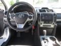 Super White - Camry SE Photo No. 35